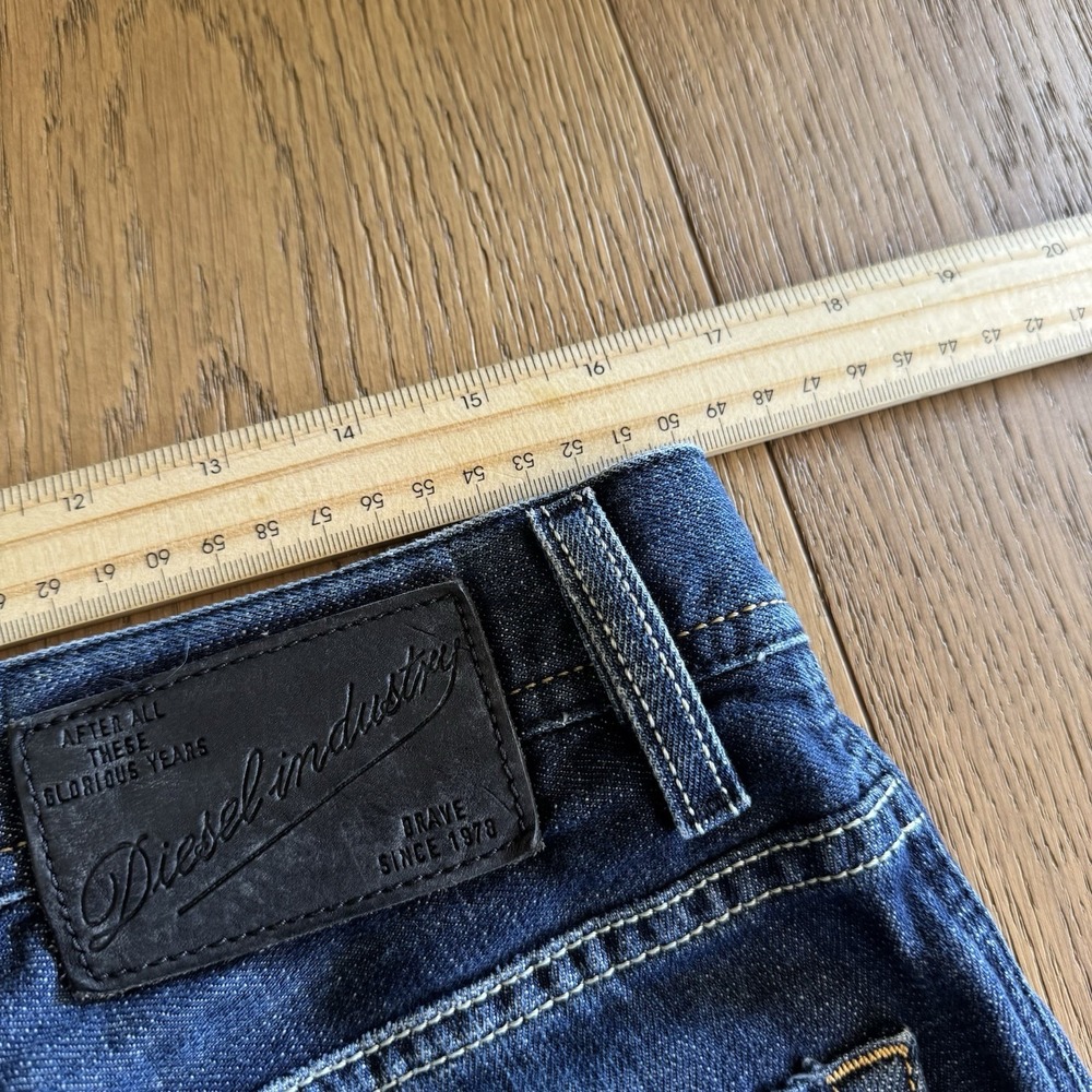 Vintage Diesel Quratt Jeans Men's 32x34 Dark Wash Faded Straight Leg Italy Y2K - Picture 11 of 13